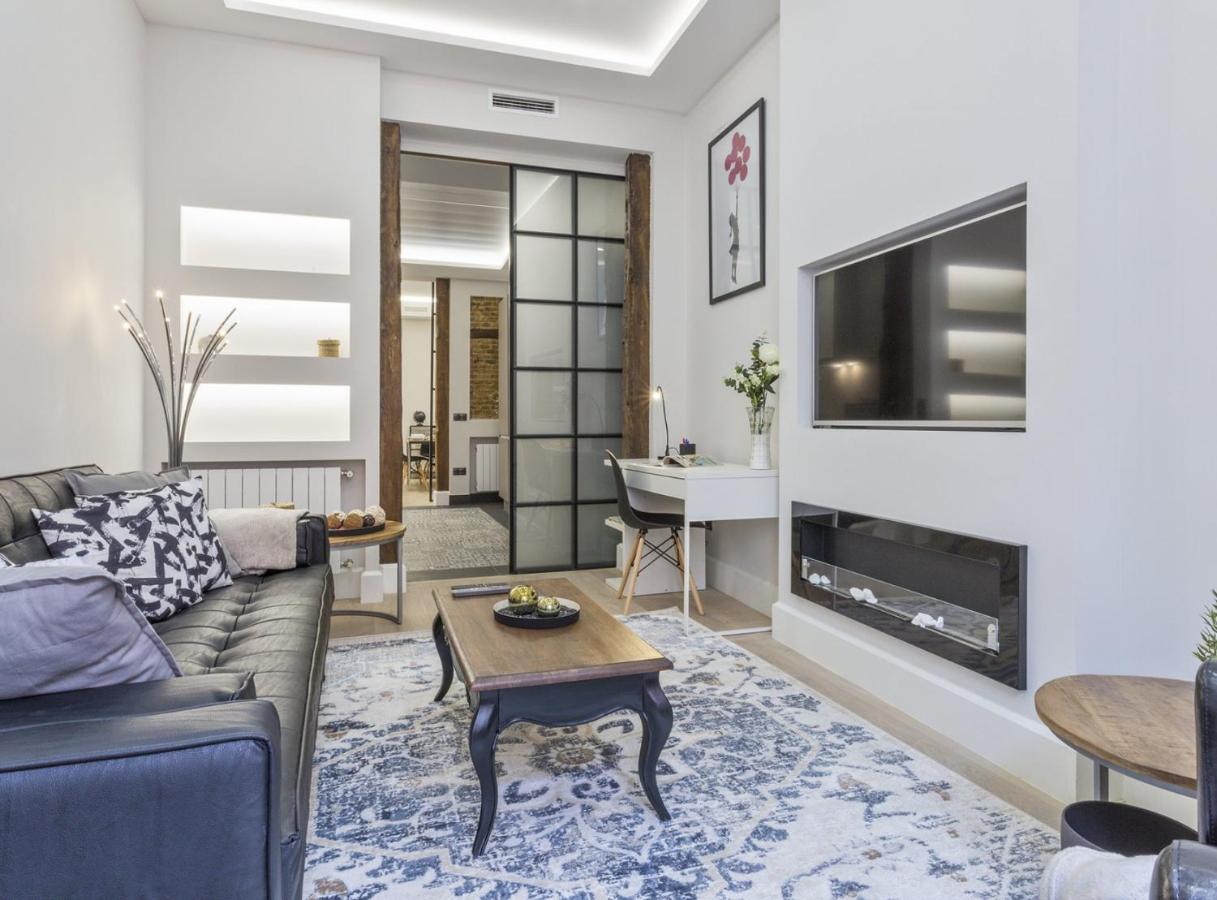 Charming City Center Apartment For 4 Perfect Location, Espoz Y Mina III Мадрид Екстериор снимка