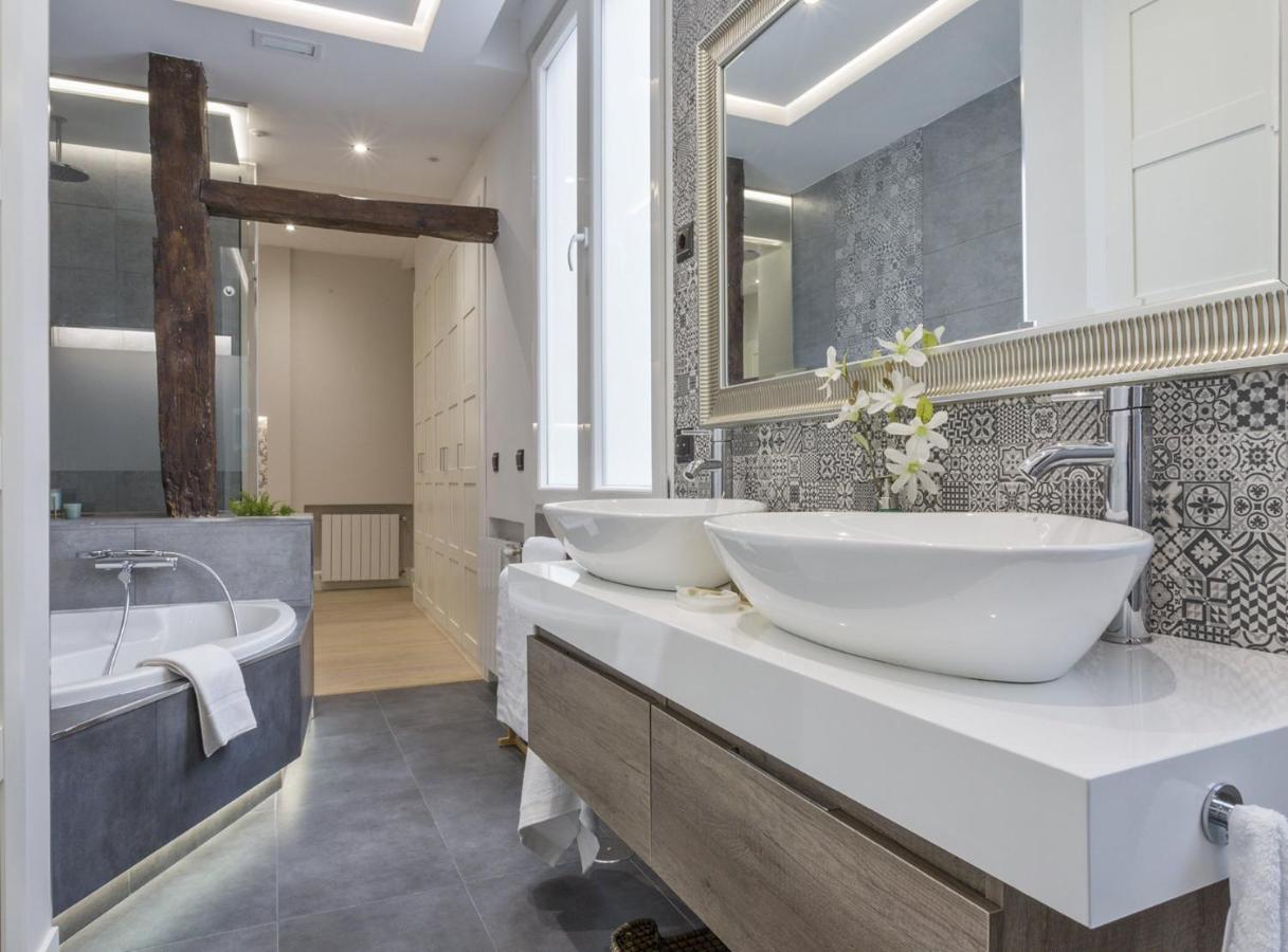 Charming City Center Apartment For 4 Perfect Location, Espoz Y Mina III Мадрид Екстериор снимка